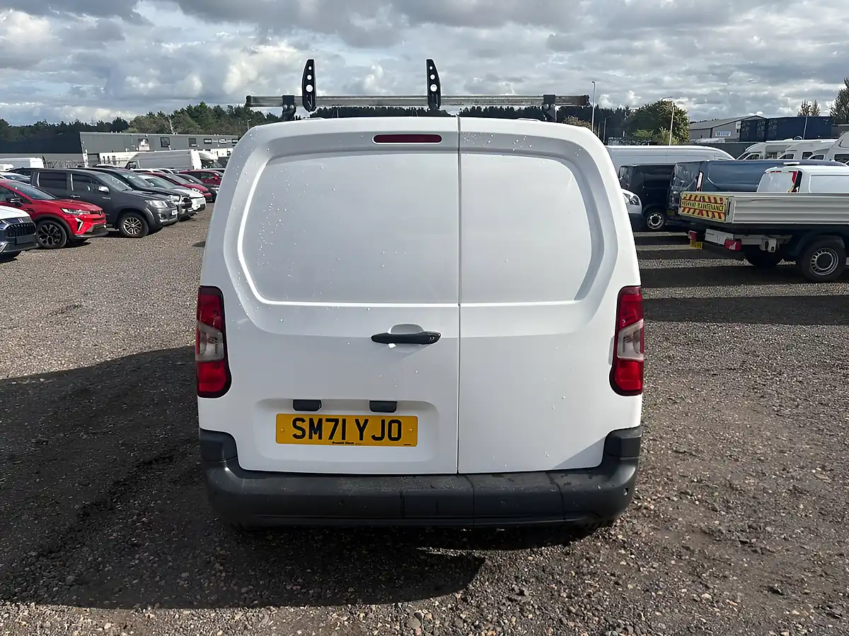Used 2022 Citroen Berlingo Enterprise M Pro White - Interior and Exterior details 6