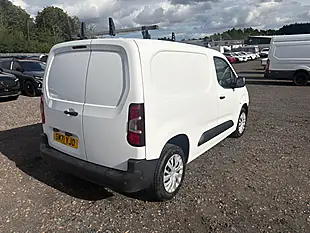 Used 2022 Citroen Berlingo Enterprise M Pro White - Interior and Exterior details 7