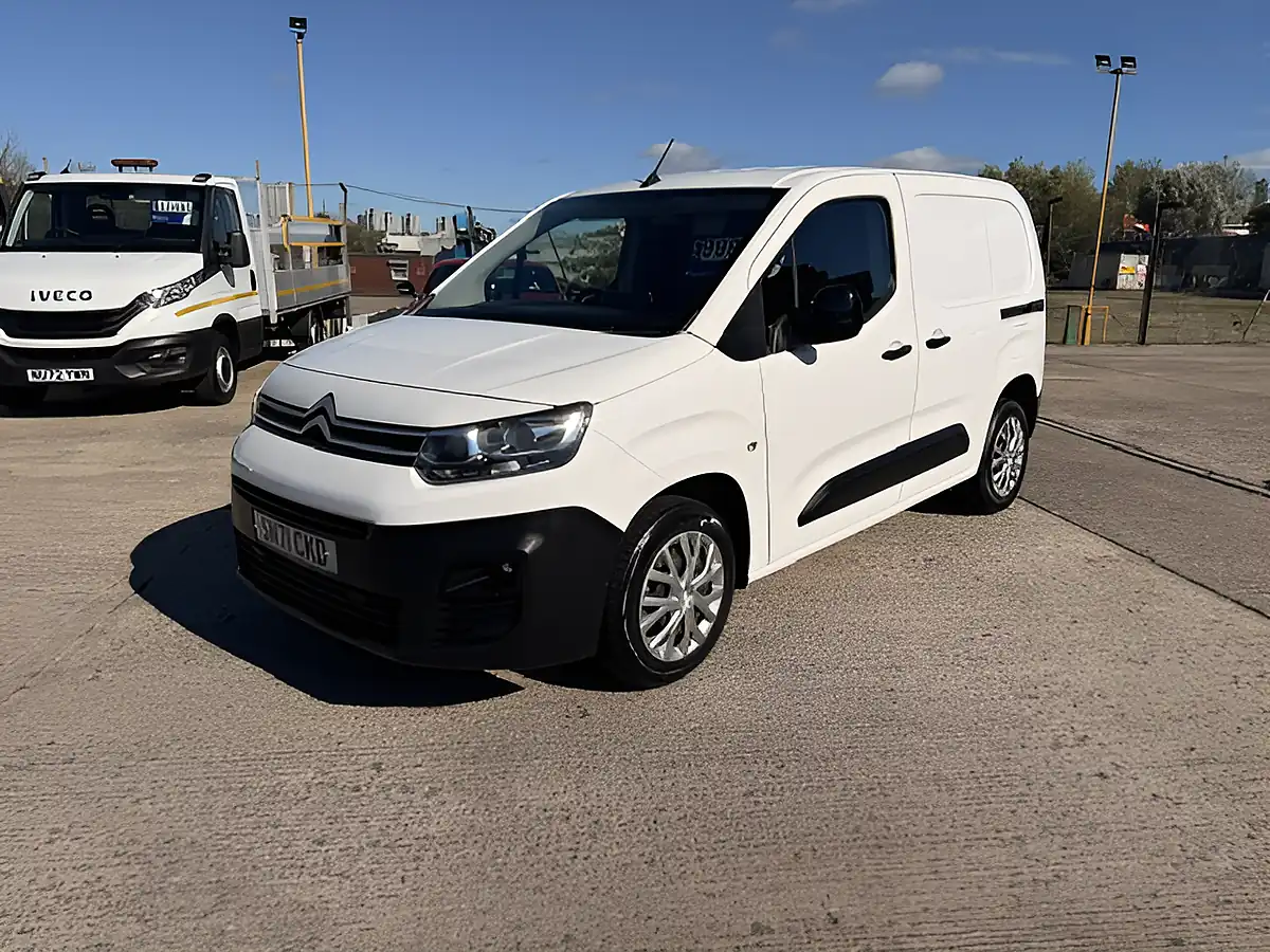 Used 2022 Citroen Berlingo Enterprise M Pro White - Interior and Exterior details 11
