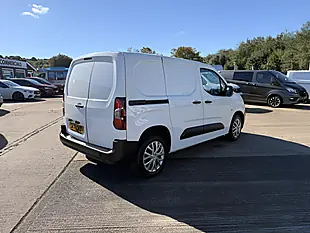 Used 2022 Citroen Berlingo Enterprise M Pro White - Interior and Exterior details 4