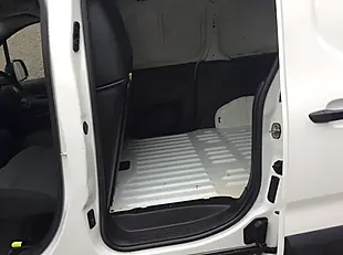 Used 2022 Citroen Berlingo Enterprise M Pro White - Interior and Exterior details 13