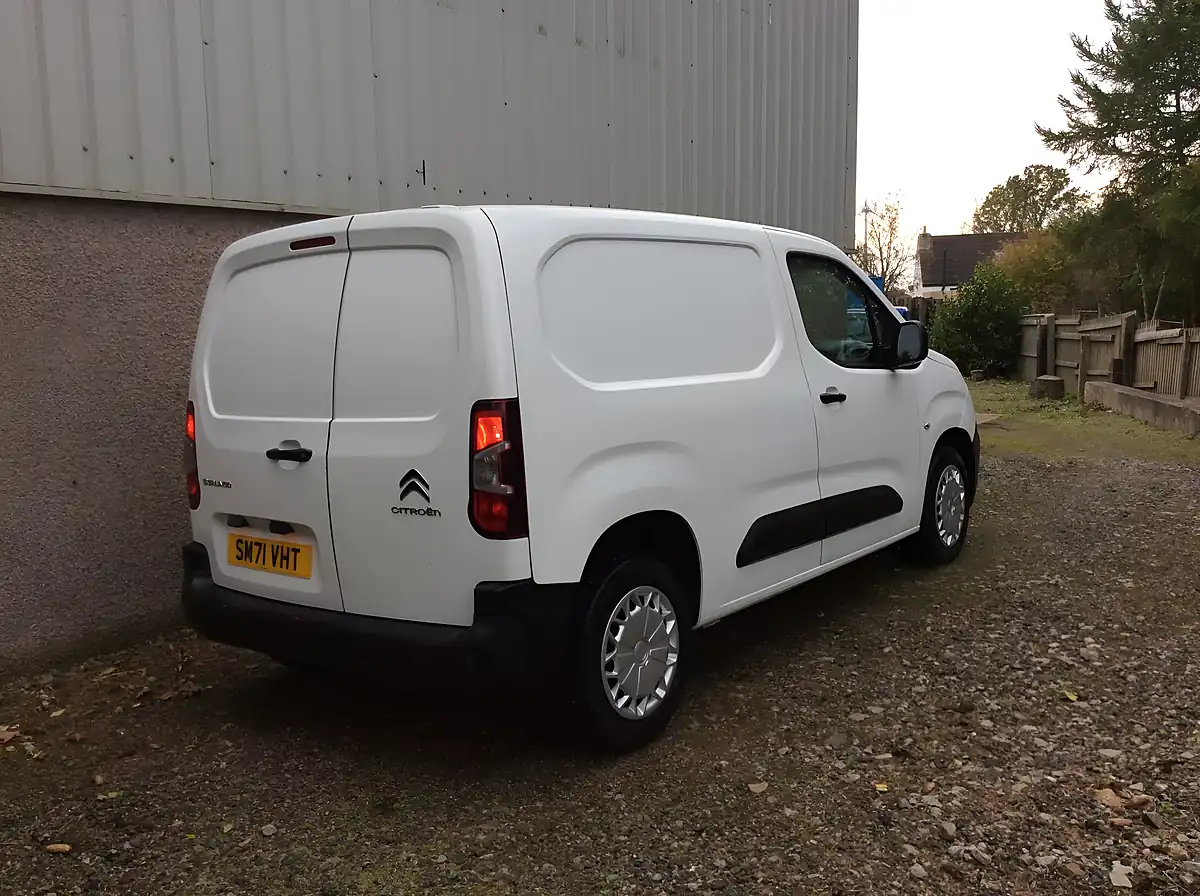 Used 2022 Citroen Berlingo Enterprise M Pro White - Interior and Exterior details 3