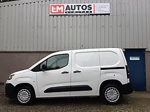 Used 2022 Citroen Berlingo Enterprise M Pro White - Interior and Exterior details 4