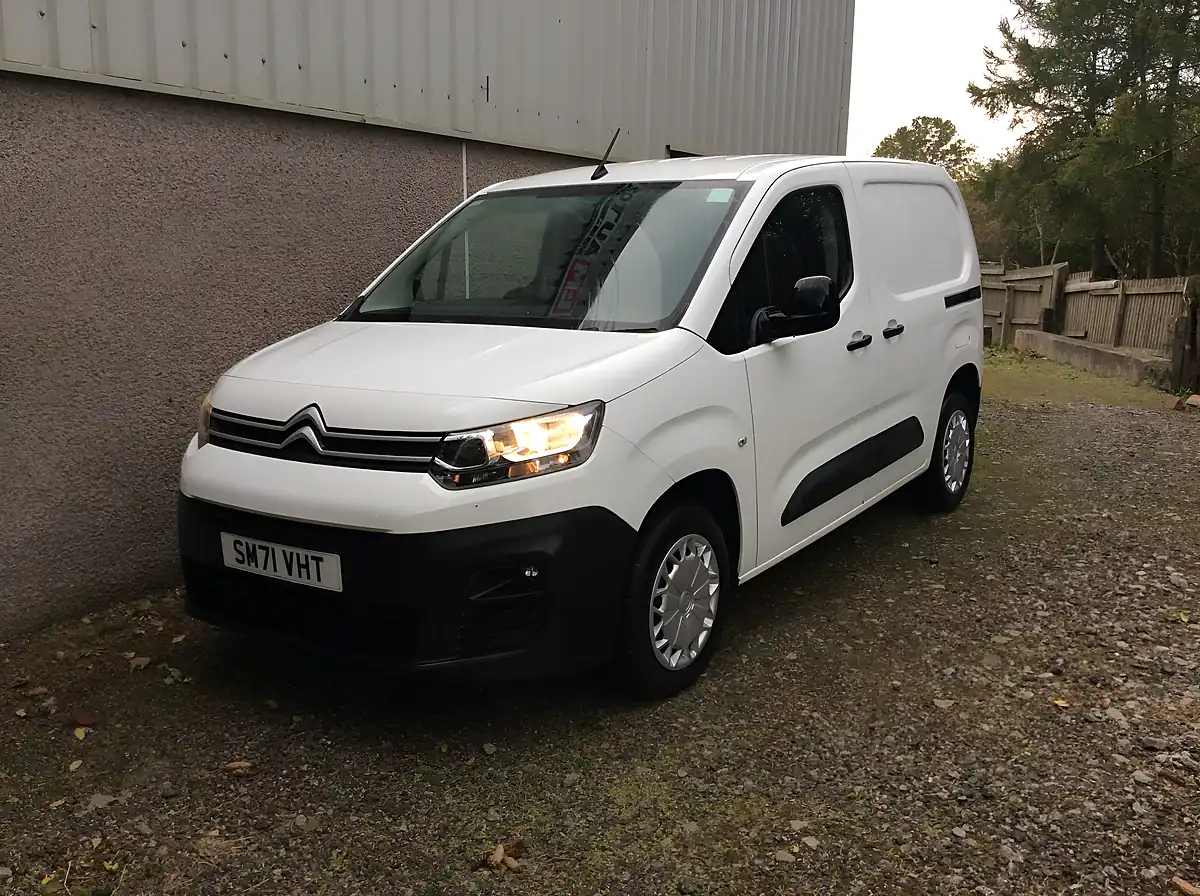 Used 2022 Citroen Berlingo Enterprise M Pro White - Interior and Exterior details 5