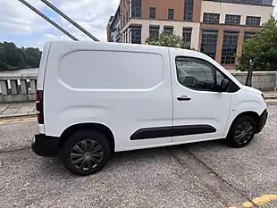 Used 2022 Citroen Berlingo Enterprise Pro White - Interior and Exterior details 12