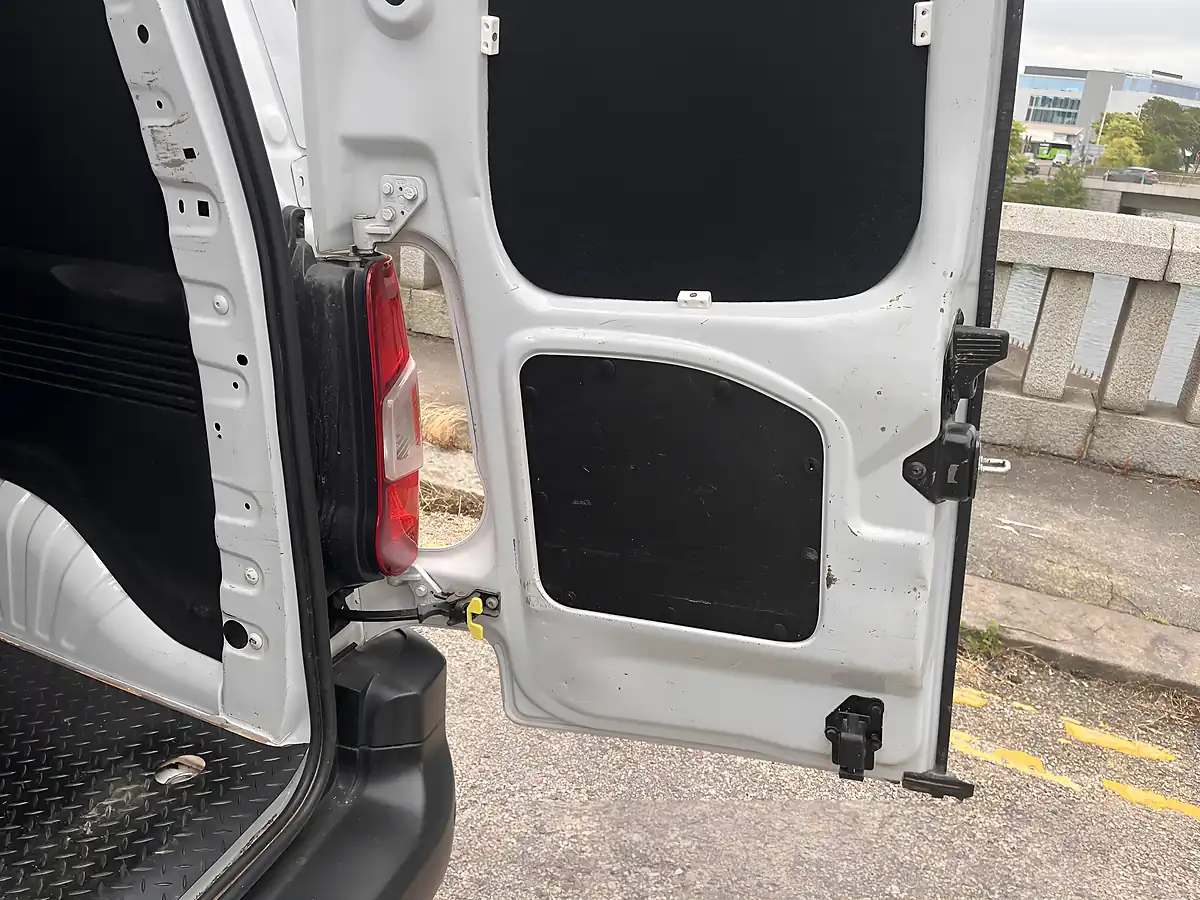 Used 2022 Citroen Berlingo Enterprise Pro White - Interior and Exterior details 20