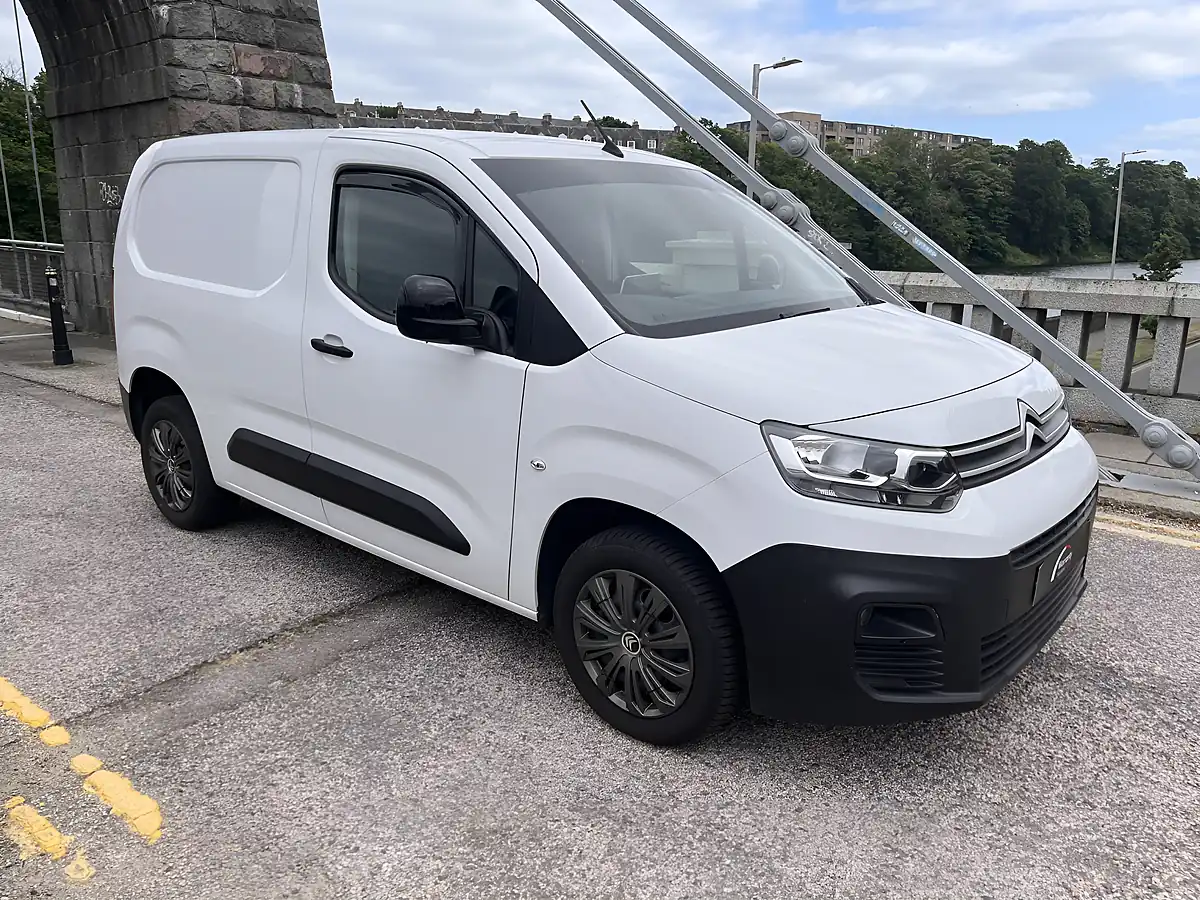 Used 2022 Citroen Berlingo Enterprise Pro White - Interior and Exterior details 3
