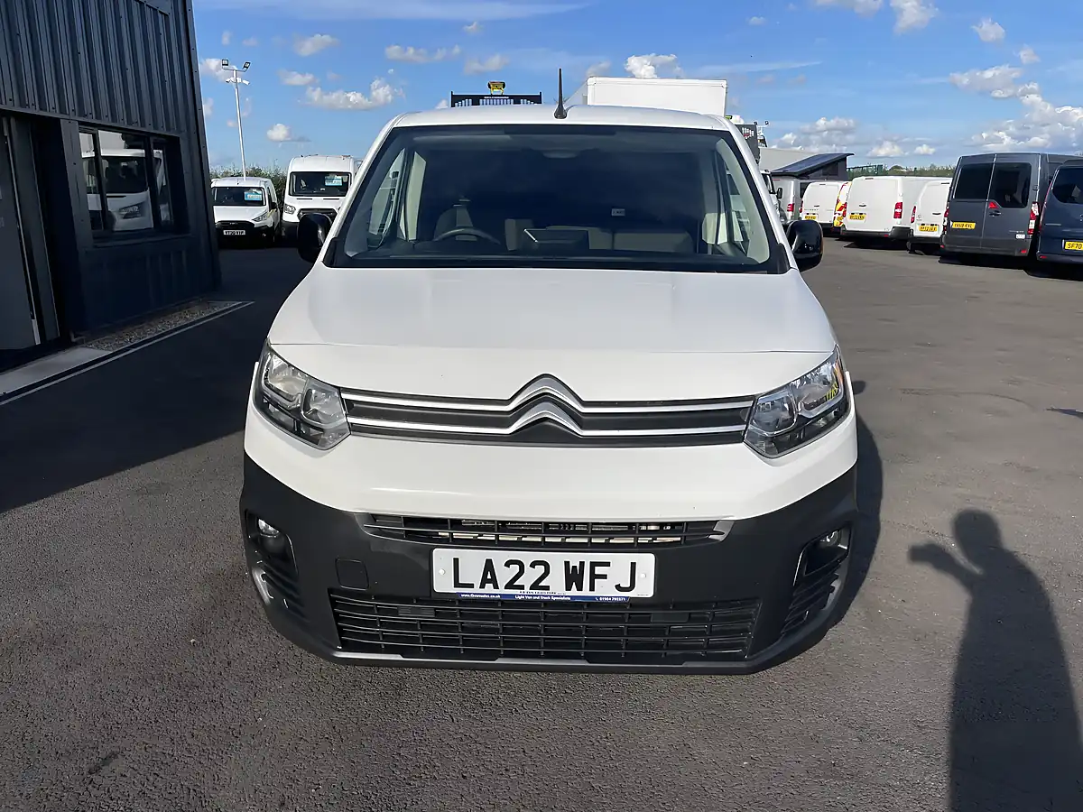 Used 2022 Citroen Berlingo Enterprise Pro White - Interior and Exterior details 3