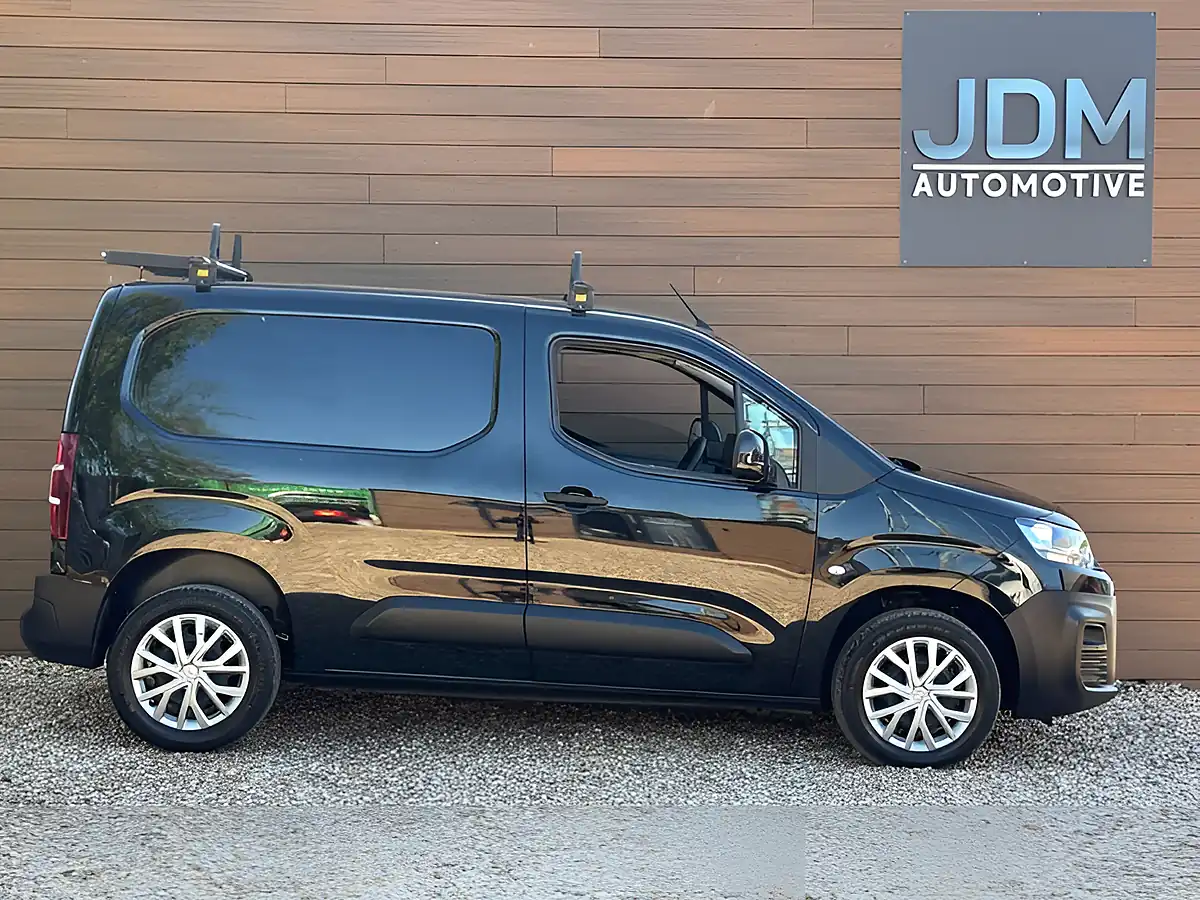 Used 2022 Citroen Berlingo Enterprise Professional Black - Interior and Exterior details 2