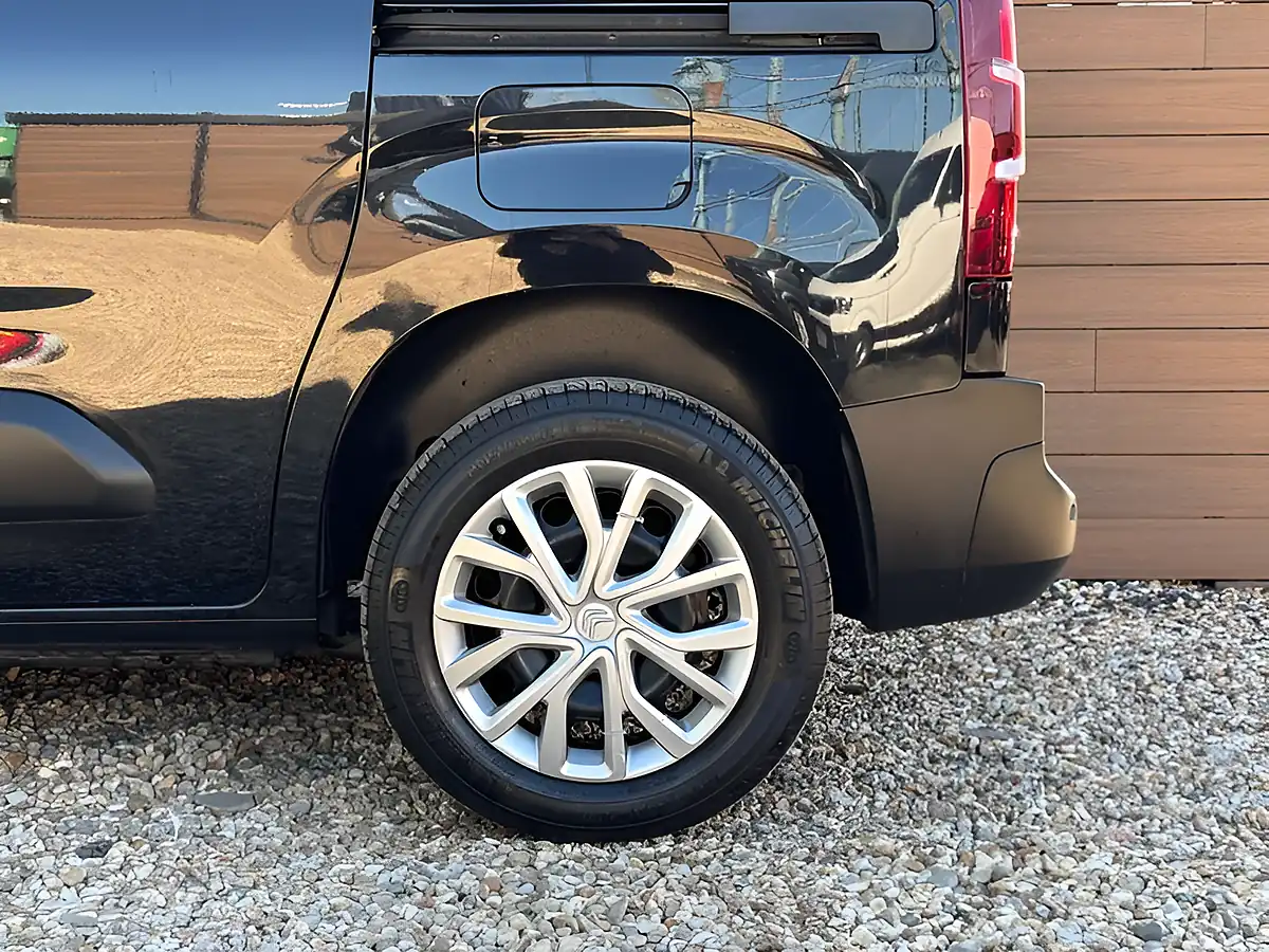 Used 2022 Citroen Berlingo Enterprise Professional Black - Interior and Exterior details 9