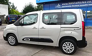 Used 2022 Citroen Berlingo Feel Beige - Interior and Exterior details 14