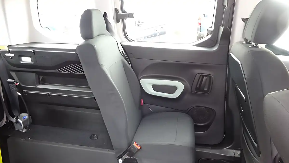 Used 2022 Citroen Berlingo Feel Beige - Interior and Exterior details 19