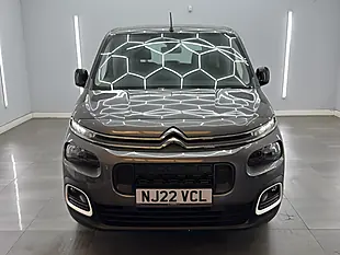 Used 2022 Citroen Berlingo Feel M Grey - Interior and Exterior details 2