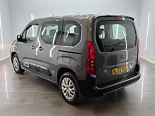 Used 2022 Citroen Berlingo Feel M Grey - Interior and Exterior details 5
