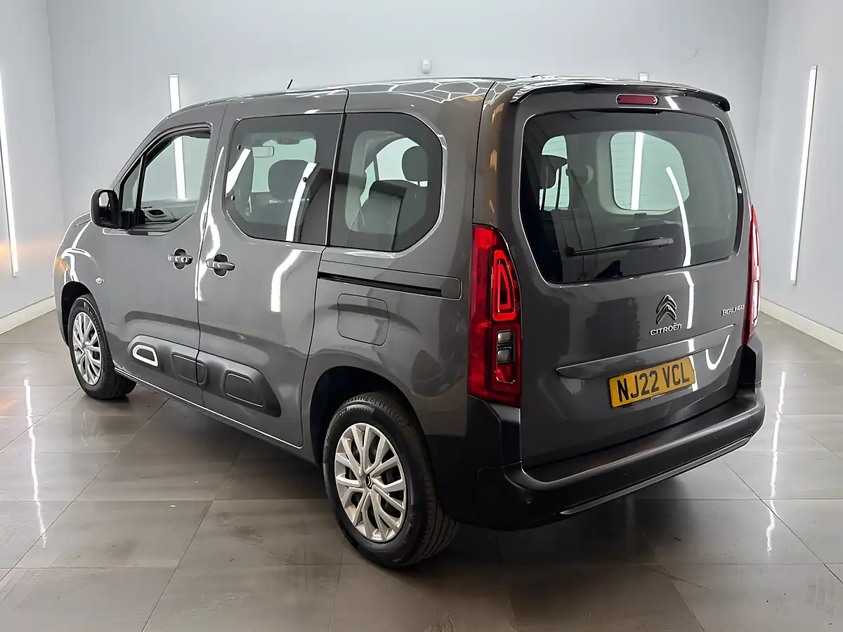 Used 2022 Citroen Berlingo Feel M Grey - Interior and Exterior details 5