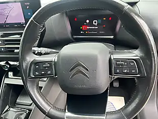 Used 2022 Citroen C4 Sense Plus Red - Interior and Exterior details 16