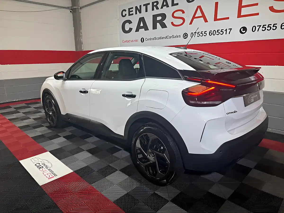 Used 2022 Citroen C4 Sense White - Interior and Exterior details 8