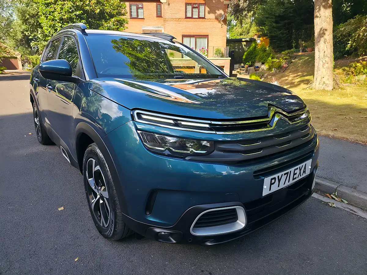 Used 2022 Citroen C5 Aircross Shine Blue - Front View