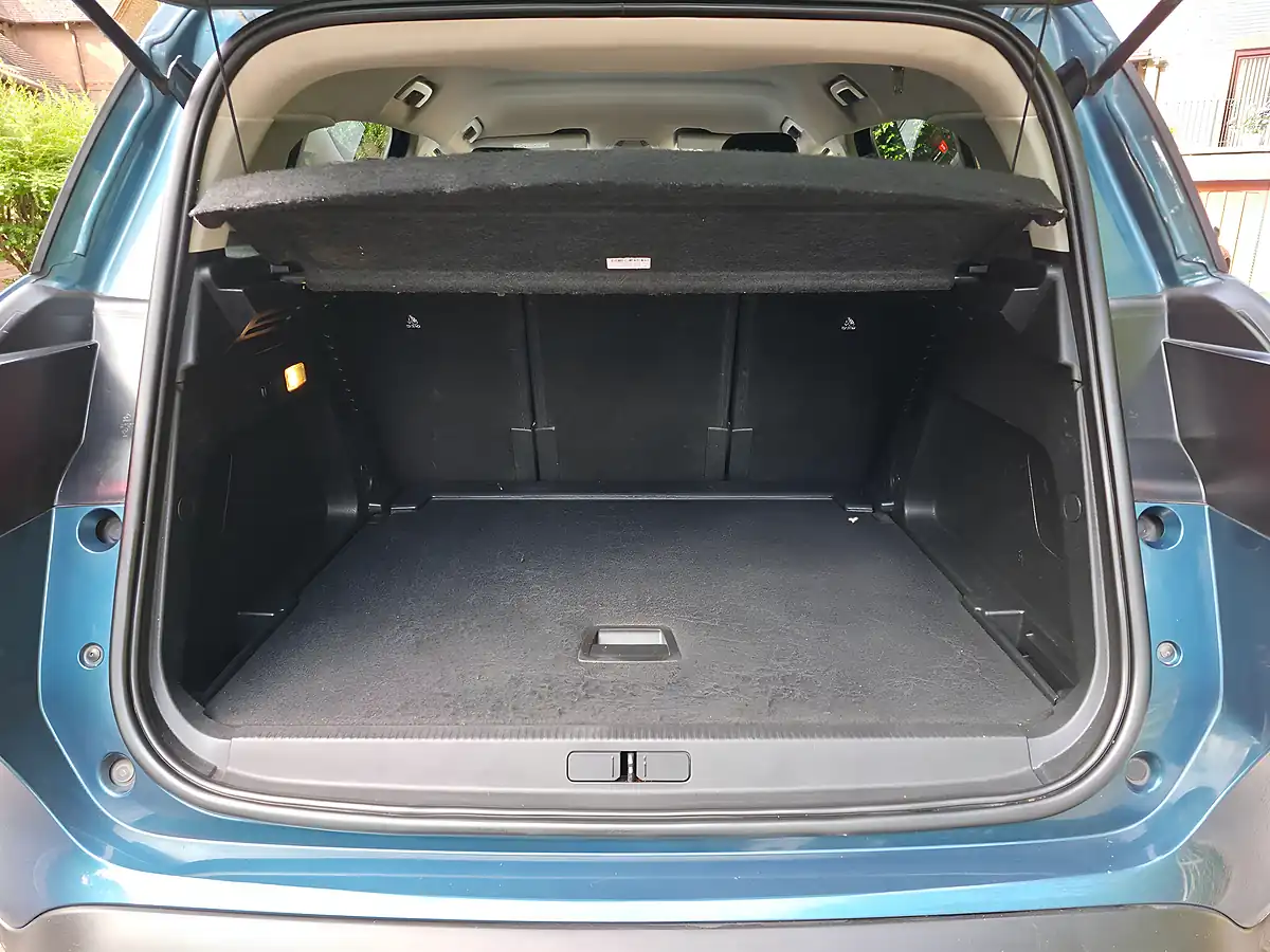Used 2022 Citroen C5 Aircross Shine Blue - Interior and Exterior details 17
