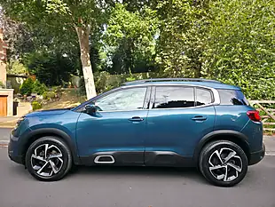 Used 2022 Citroen C5 Aircross Shine Blue - Interior and Exterior details 5