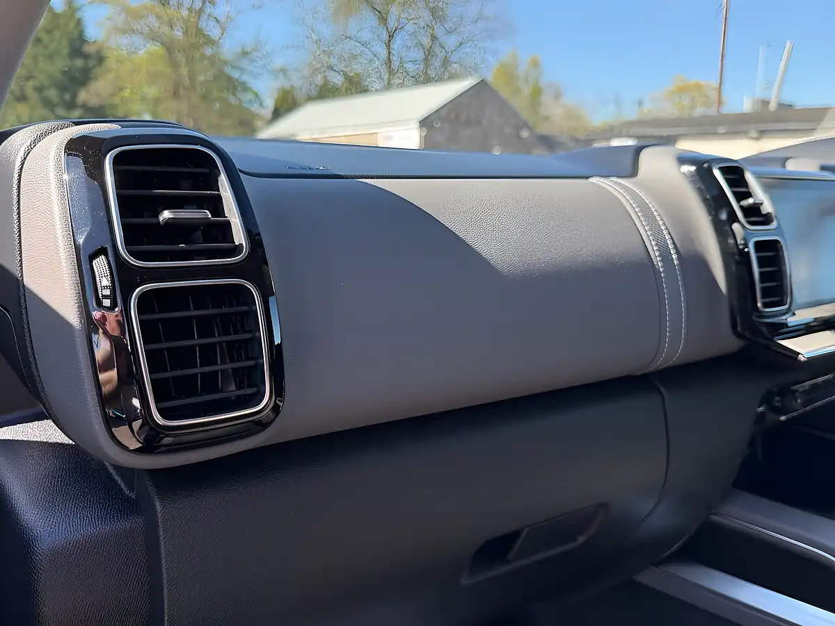 Used 2022 Citroen C5 Aircross Shine Cumulus Grey - Interior and Exterior details 19