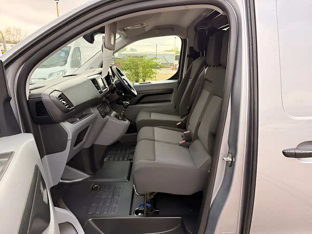 Used 2022 Citroen Dispatch 1000 Enterprise Pro Xl Grey - Interior and Exterior details 14