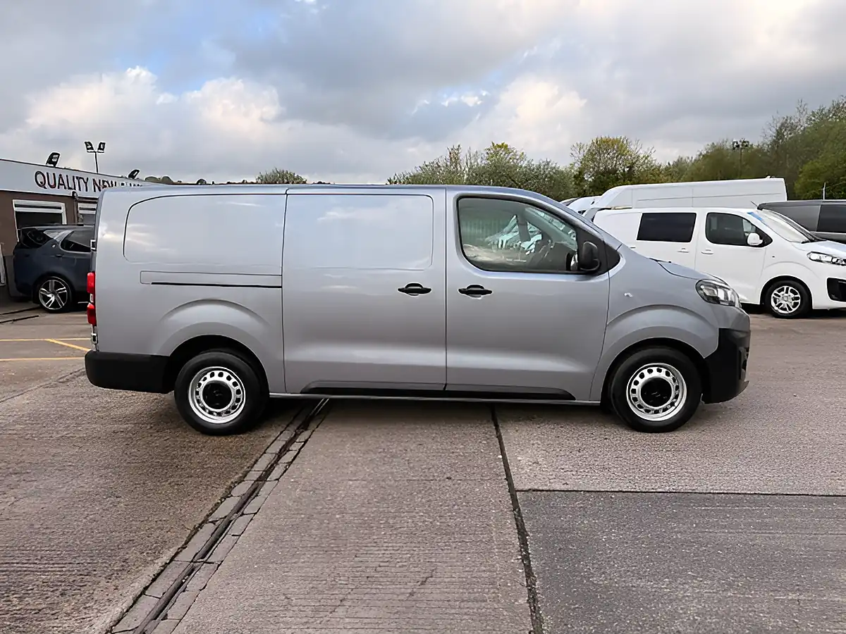 Used 2022 Citroen Dispatch 1000 Enterprise Pro Xl Grey - Interior and Exterior details 2