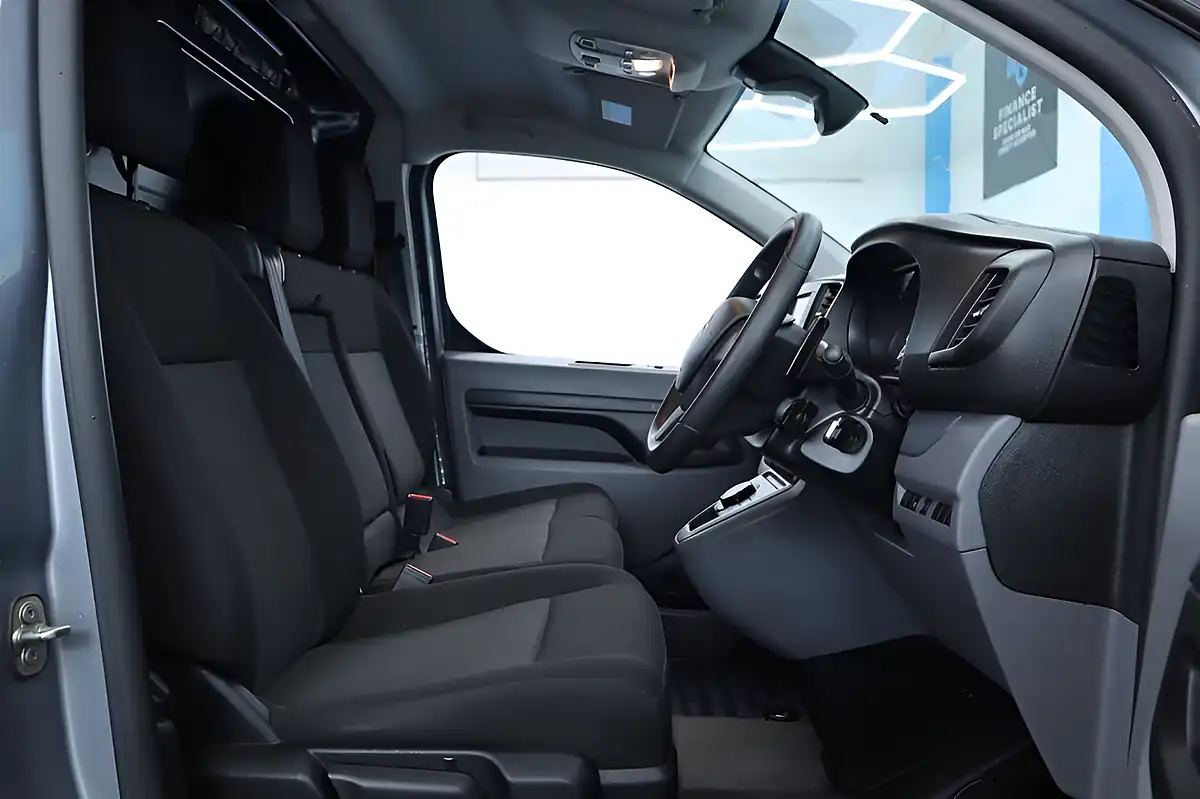 Used 2022 Citroen Dispatch Enterprise Pro M Cumulus Grey - Interior and Exterior details 15