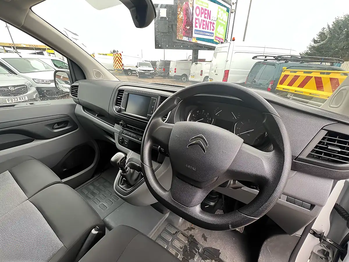 Used 2022 Citroen Dispatch Enterprise Pro M Icy White - Solid - Interior and Exterior details 12