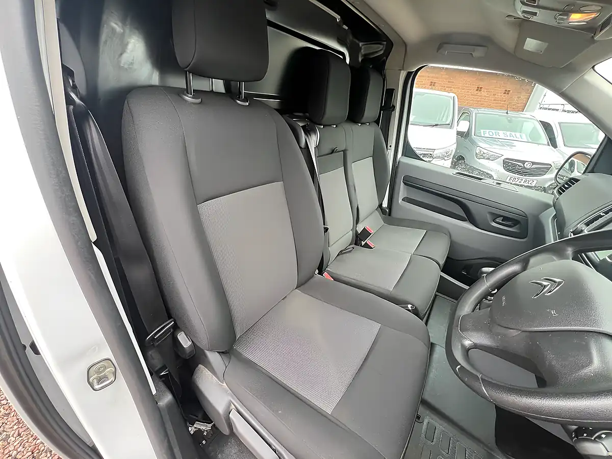 Used 2022 Citroen Dispatch Enterprise Pro M Icy White - Solid - Interior and Exterior details 13