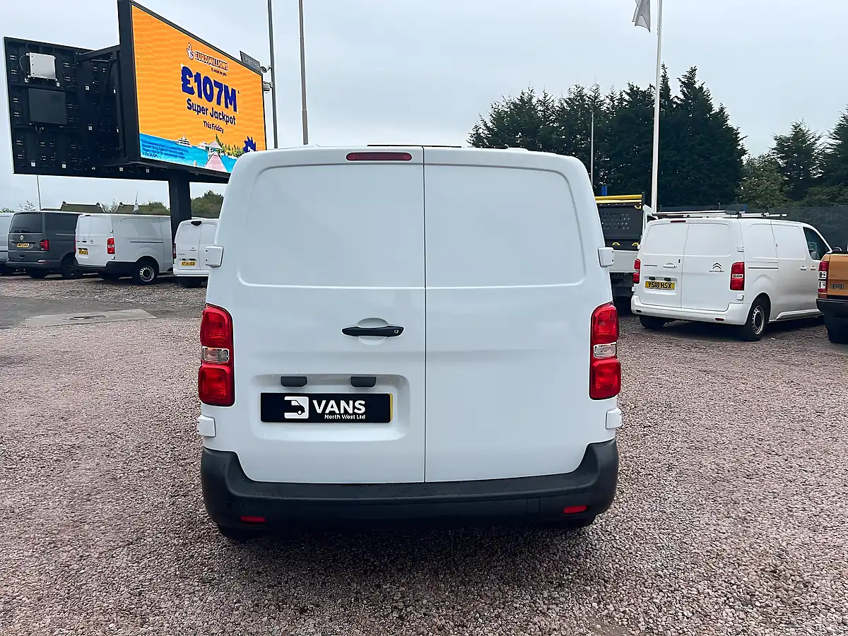 Used 2022 Citroen Dispatch Enterprise Pro M Icy White - Solid - Interior and Exterior details 4