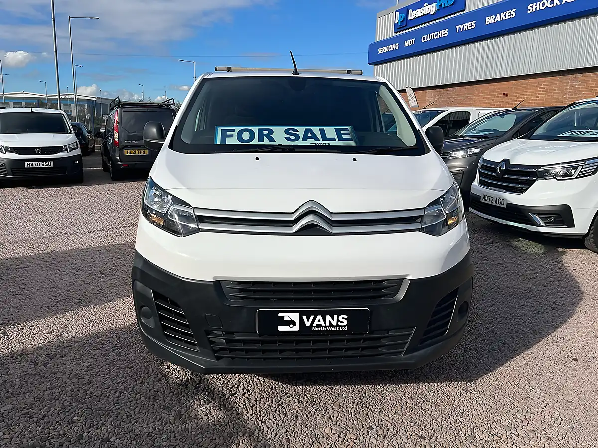 Used 2022 Citroen Dispatch Enterprise Pro M Polar White - Interior and Exterior details 10