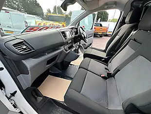 Used 2022 Citroen Dispatch Enterprise Pro M Polar White - Interior and Exterior details 19
