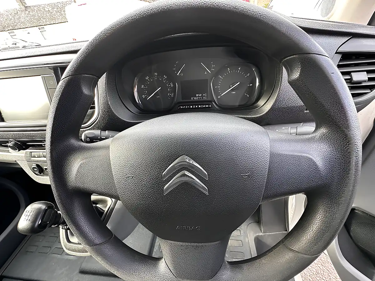 Used 2022 Citroen Dispatch Enterprise Pro M White - Interior and Exterior details 14