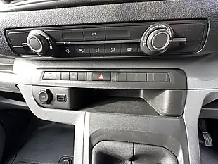 Used 2022 Citroen Dispatch Enterprise Pro M White - Interior and Exterior details 15