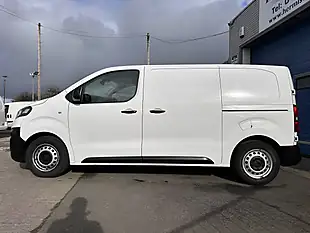 Used 2022 Citroen Dispatch Enterprise Pro M White - Interior and Exterior details 6