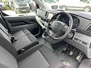 Used 2022 Citroen Dispatch Enterprise Pro M White - Interior and Exterior details 2