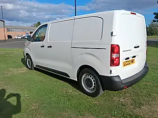 Used 2022 Citroen Dispatch Enterprise Pro M White - Interior and Exterior details 3