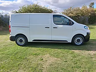 Used 2022 Citroen Dispatch Enterprise Pro M White - Interior and Exterior details 6