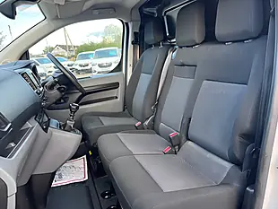 Used 2022 Citroen Dispatch Enterprise Pro M White - Interior and Exterior details 17
