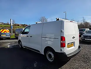 Used 2022 Citroen Dispatch Enterprise Pro M White - Interior and Exterior details 16
