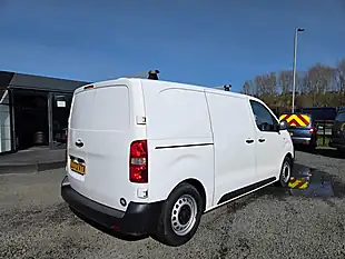 Used 2022 Citroen Dispatch Enterprise Pro M White - Interior and Exterior details 7