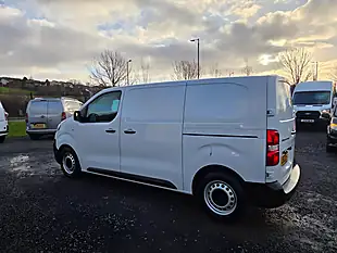Used 2022 Citroen Dispatch Enterprise Pro M White - Interior and Exterior details 17