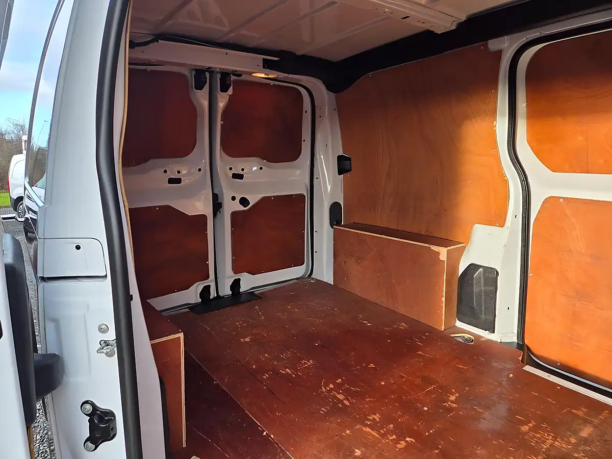 Used 2022 Citroen Dispatch Enterprise Pro M White - Interior and Exterior details 6