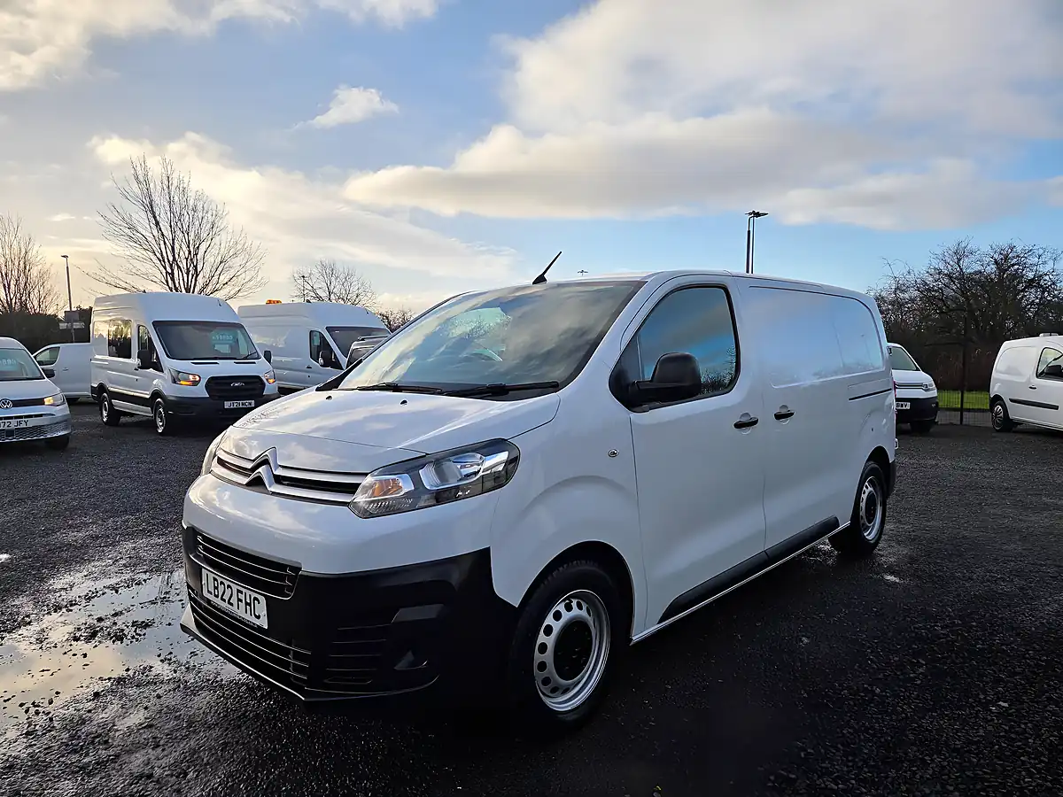 Used 2022 Citroen Dispatch Enterprise Pro M White - Interior and Exterior details 9