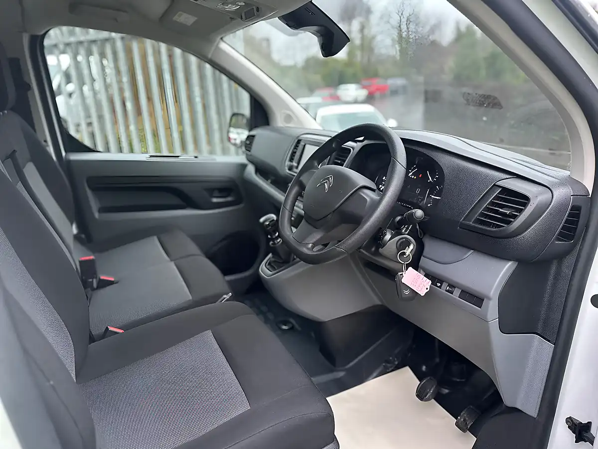 Used 2022 Citroen Dispatch Enterprise Pro White - Interior and Exterior details 10