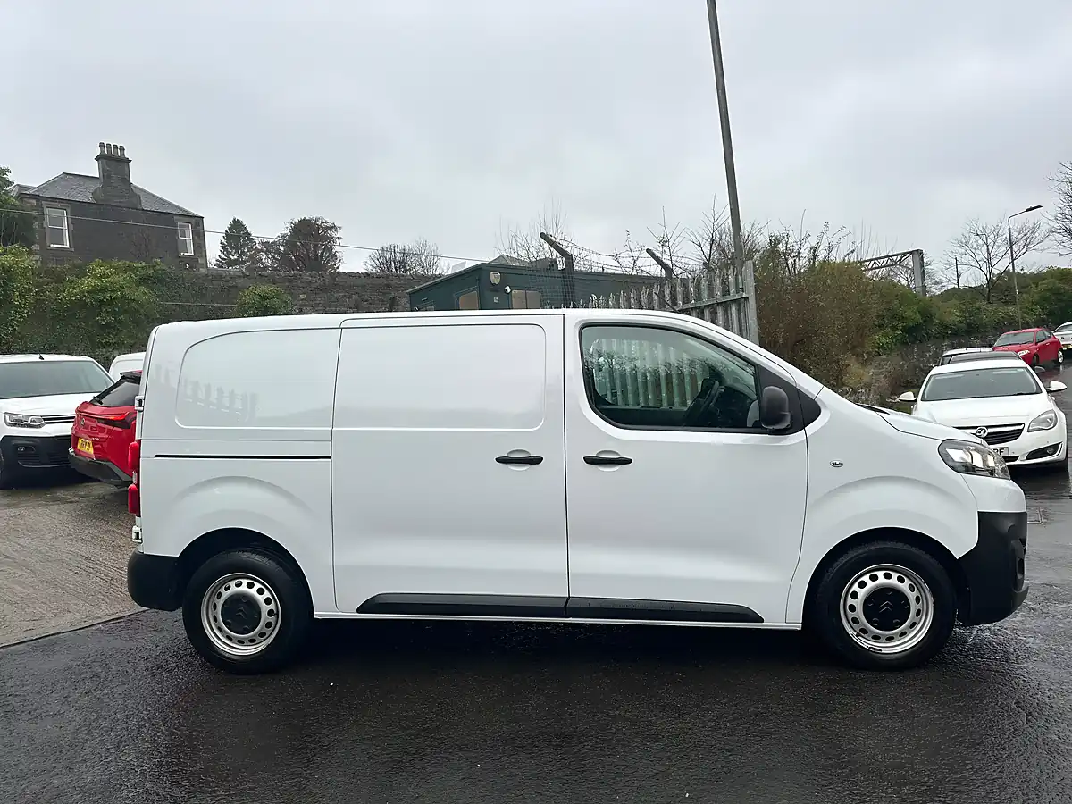 Used 2022 Citroen Dispatch Enterprise Pro White - Interior and Exterior details 2