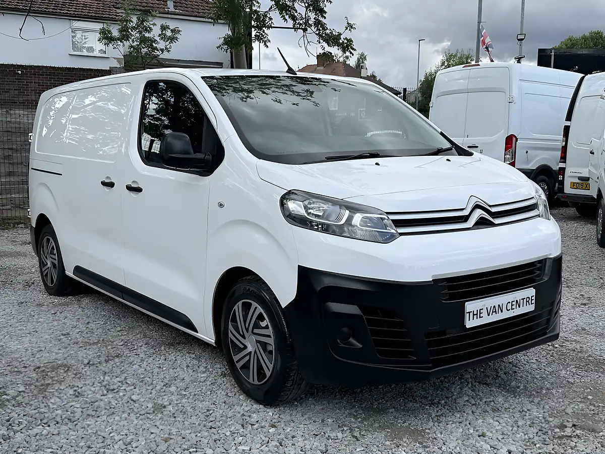 Used 2022 Citroen Dispatch Enterprise Pro White - Front View