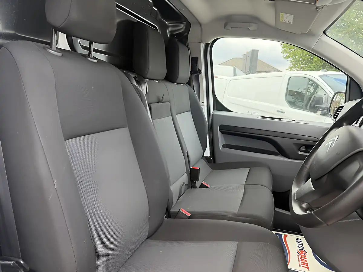 Used 2022 Citroen Dispatch Enterprise Pro White - Interior and Exterior details 14