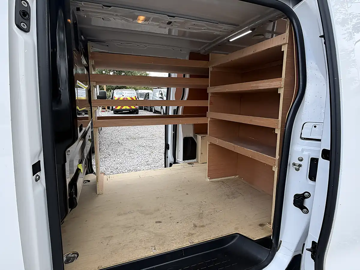 Used 2022 Citroen Dispatch Enterprise Pro White - Interior and Exterior details 18